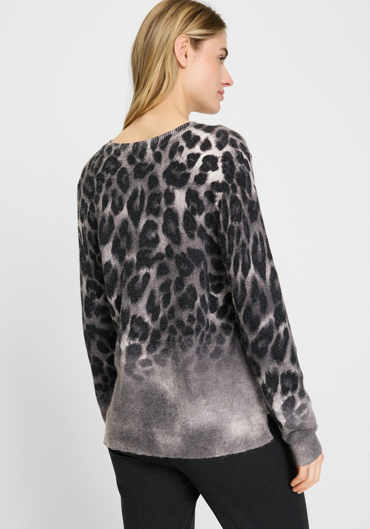 Leopard Pullover