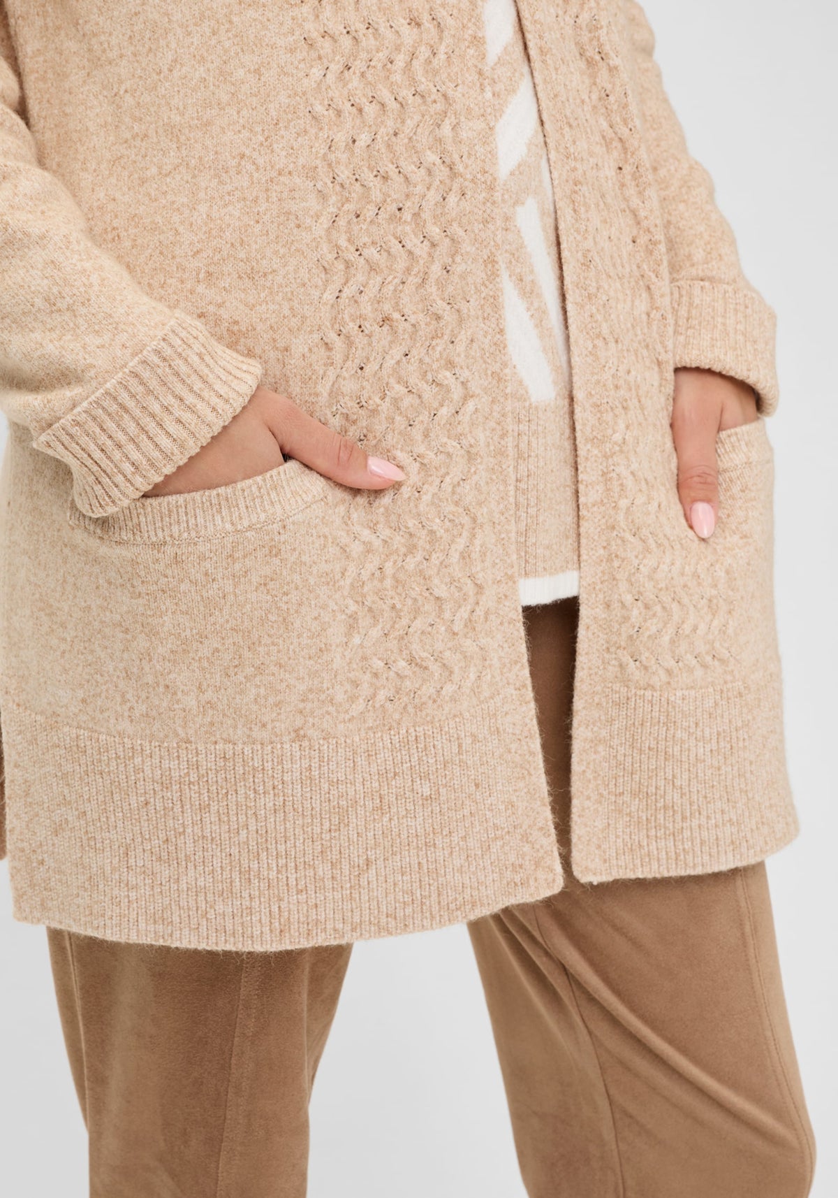 Cardigan long avec bordure en tricot torsadé