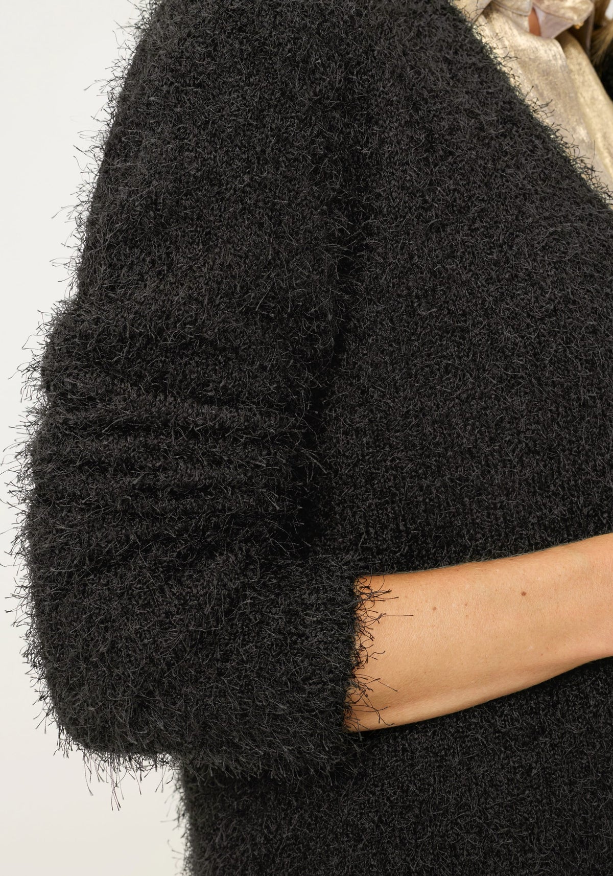 Cardigan croisé en fil de plumes