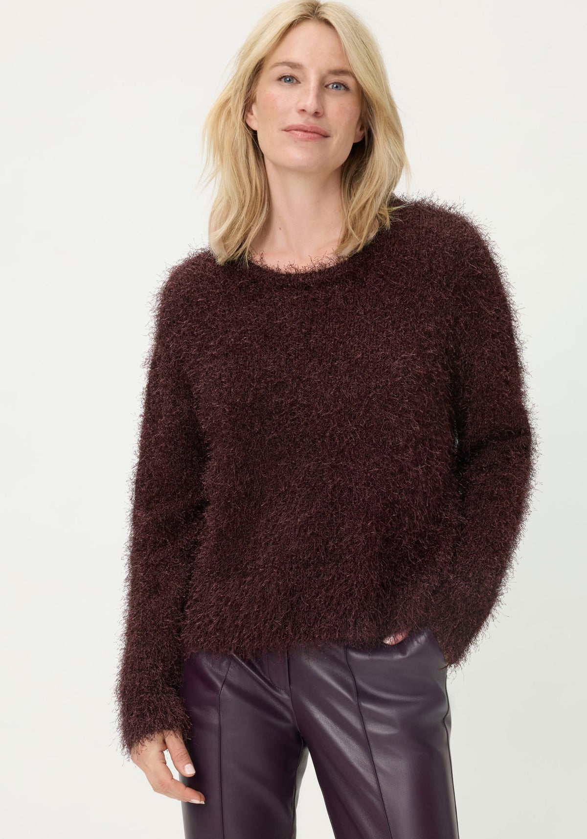 Pull en fil de plume