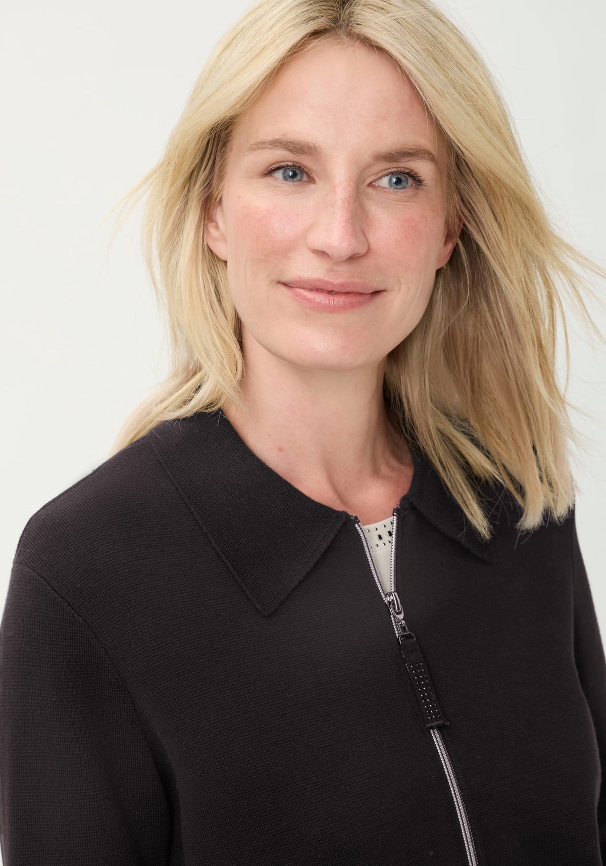 Cardigan zippé à collet