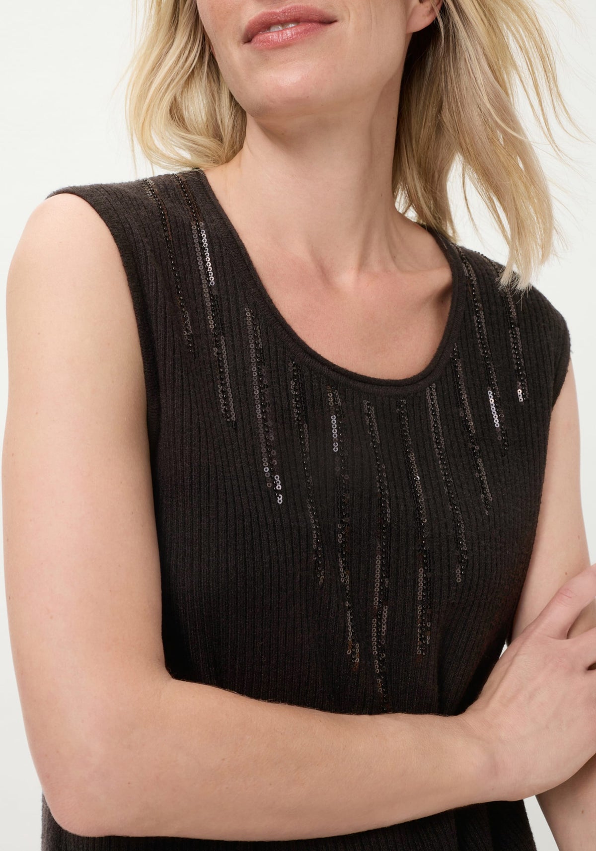 Coquille en tricot côtelé avec paillettes