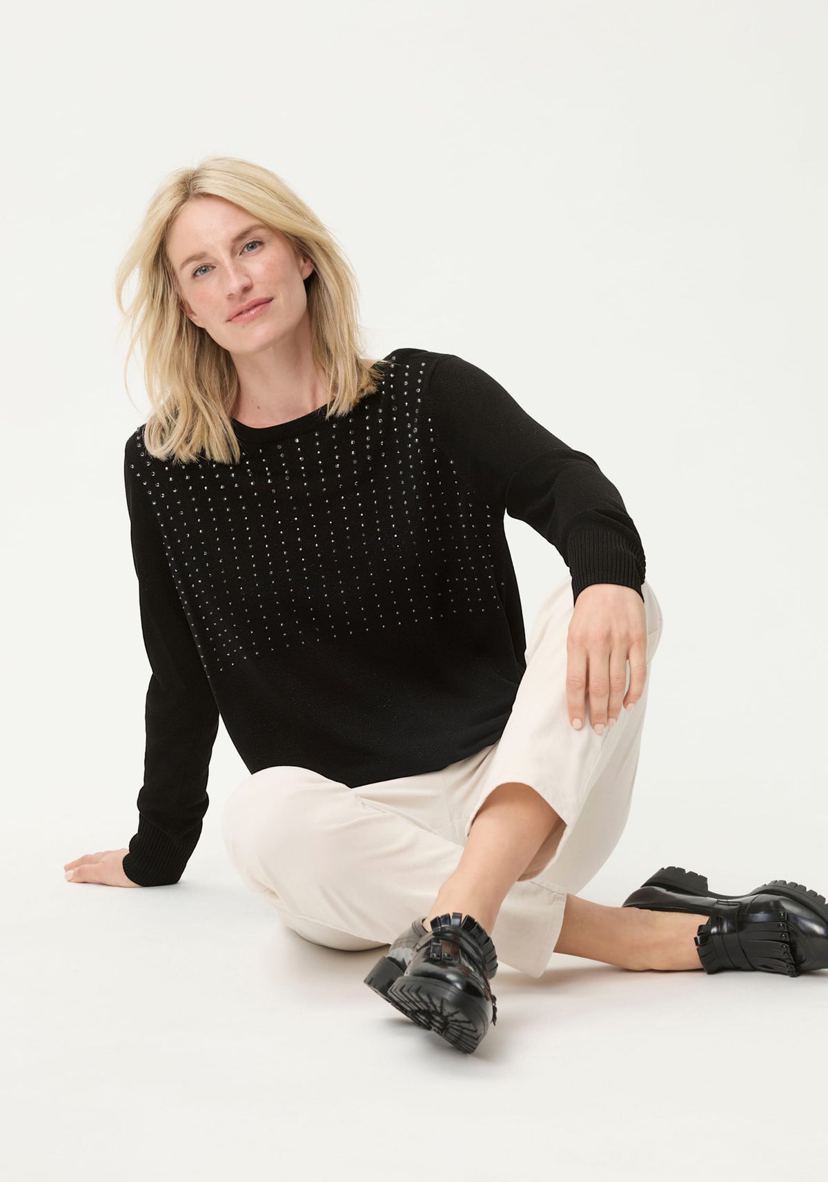 Pull en jauge fine avec ornements