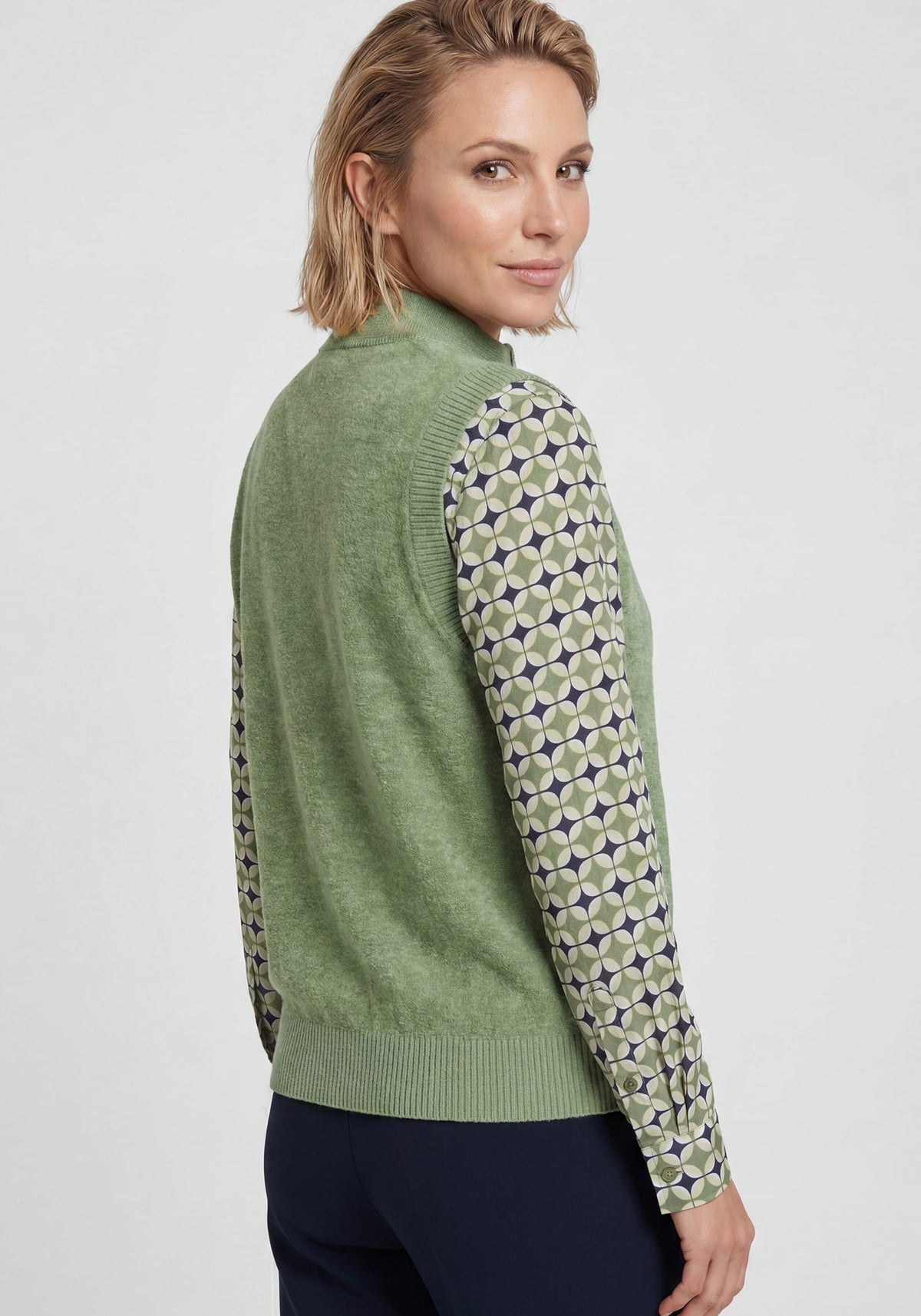 Bouclé Knit Zip Front Vest