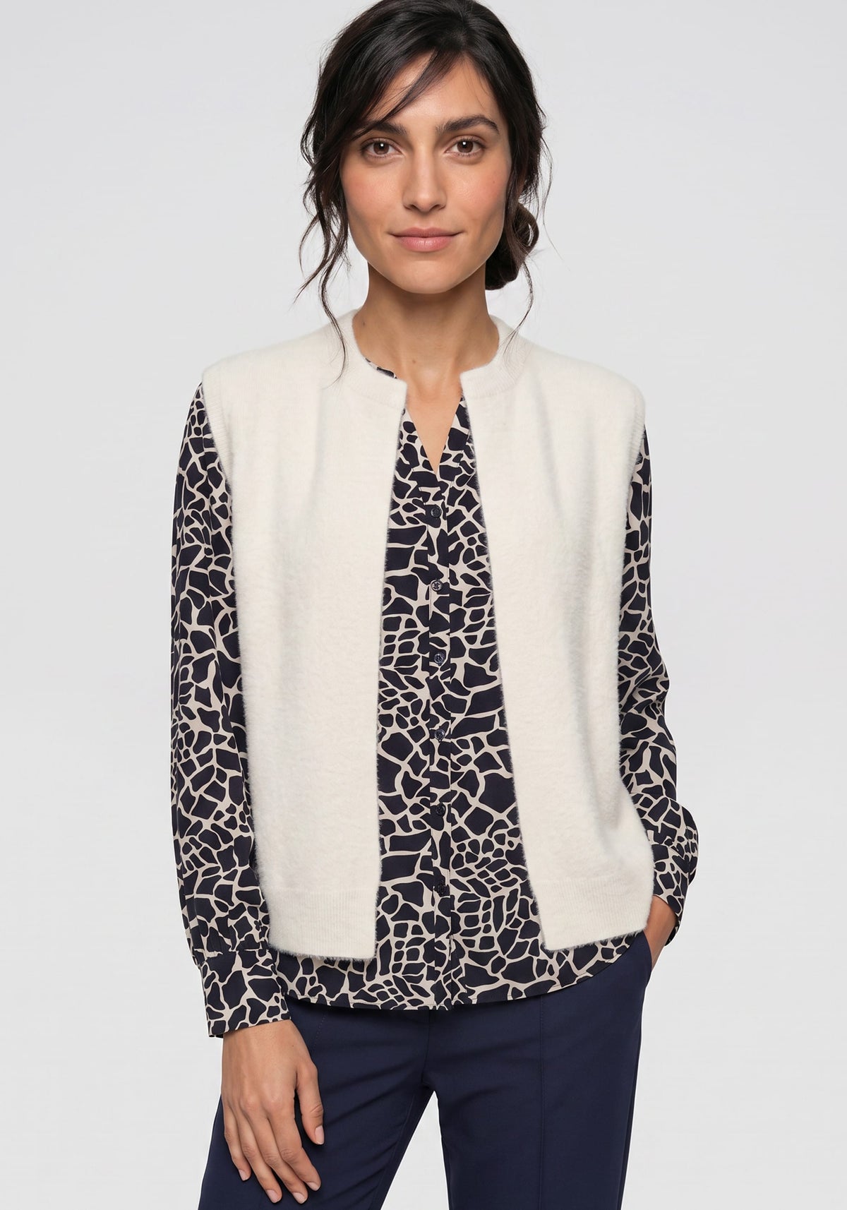 Feather Yarn Cropped Vest