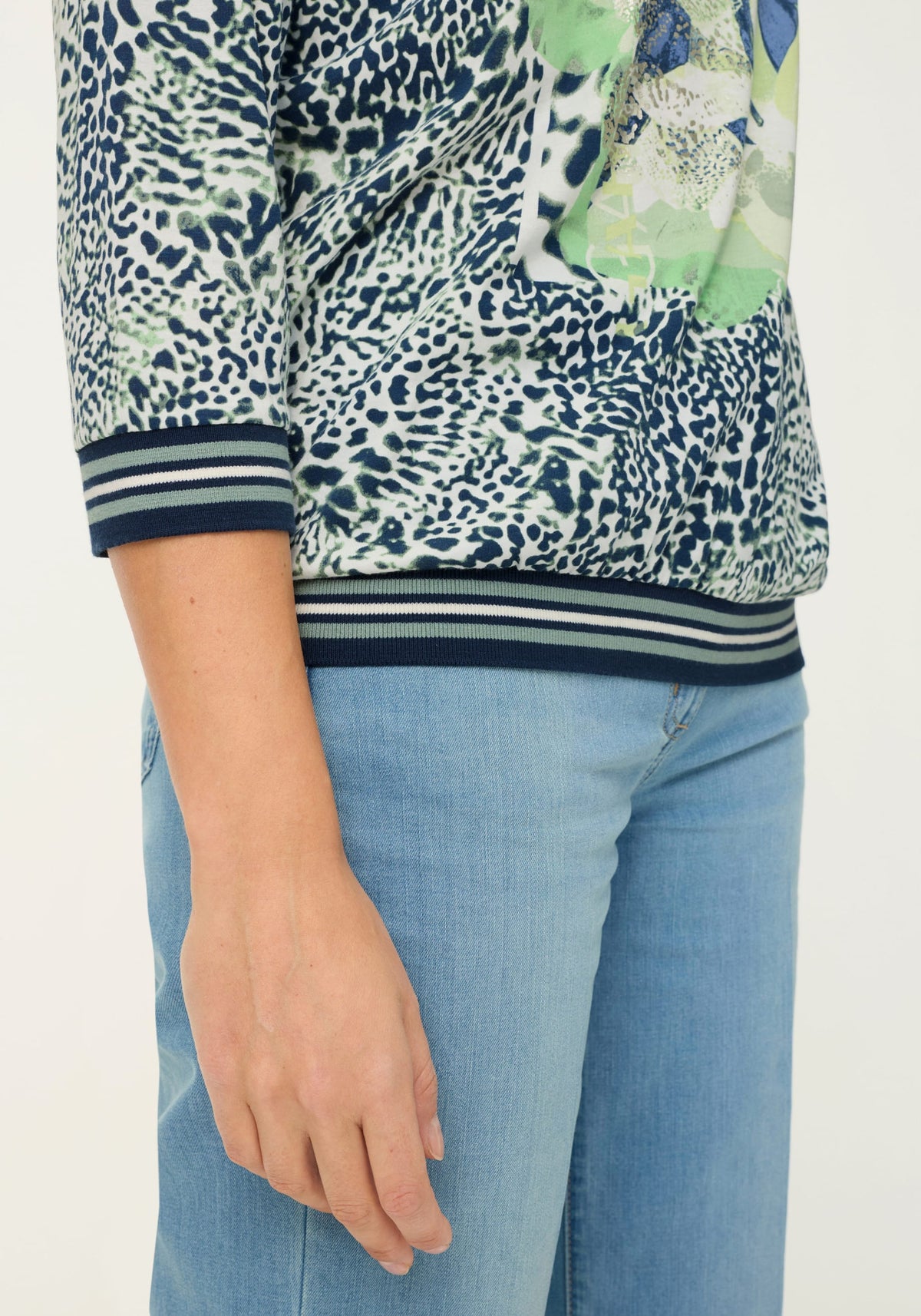 Animal Placement Print T-Shirt