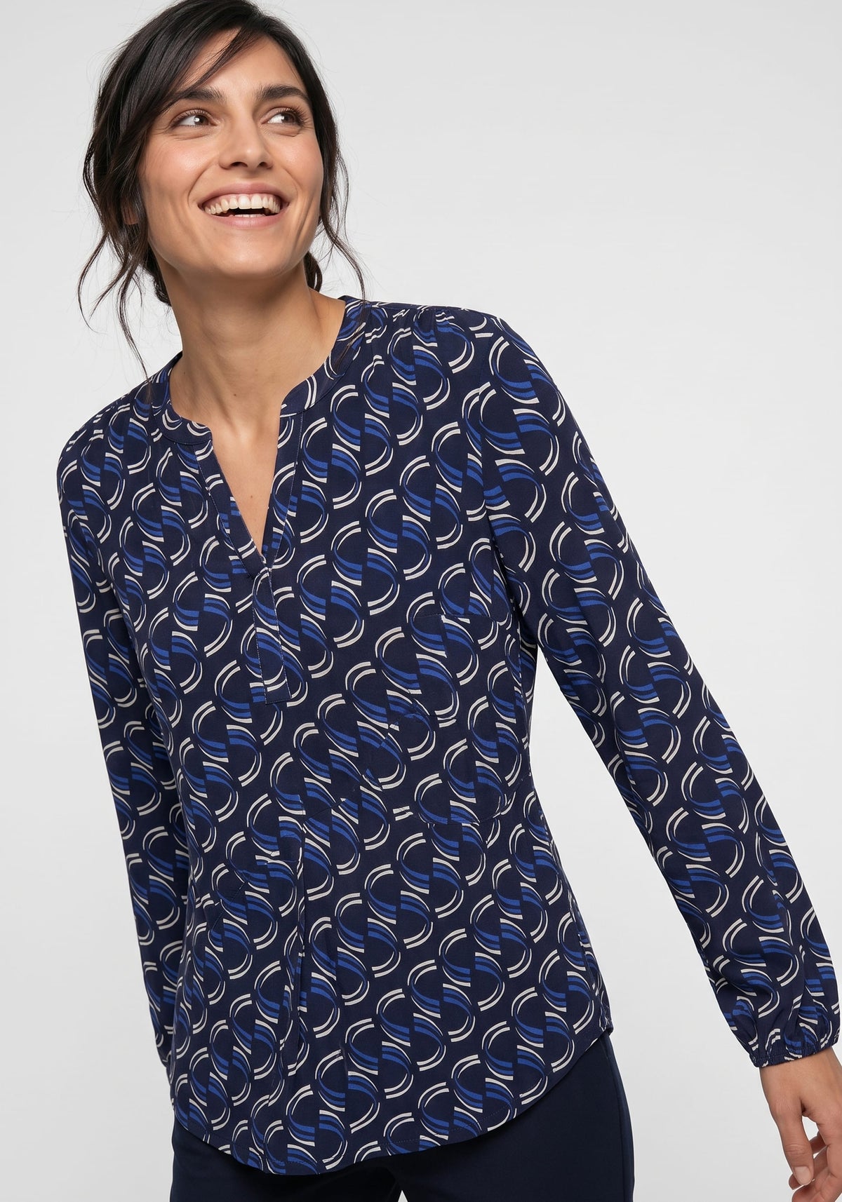 Wave Split Neck T-Shirt