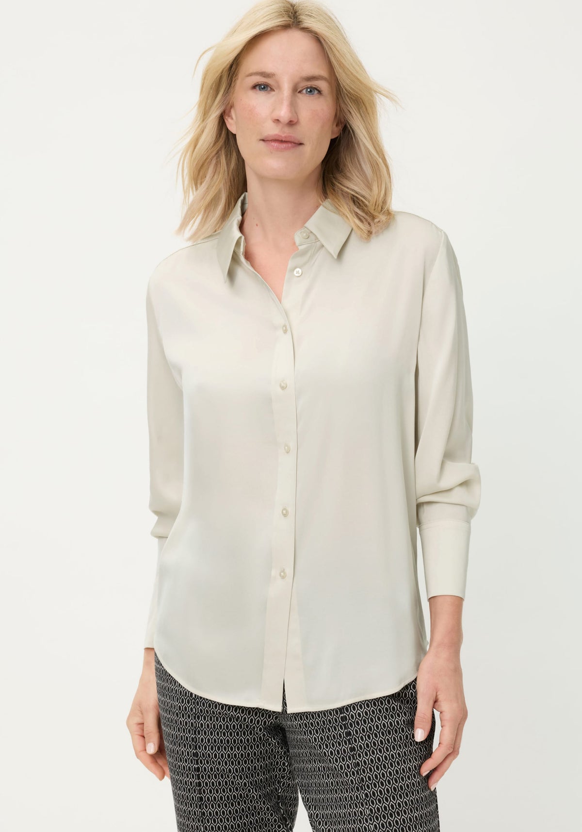 Chemise à effet satiné