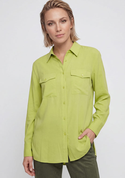 Chemise à poches plaquées unies