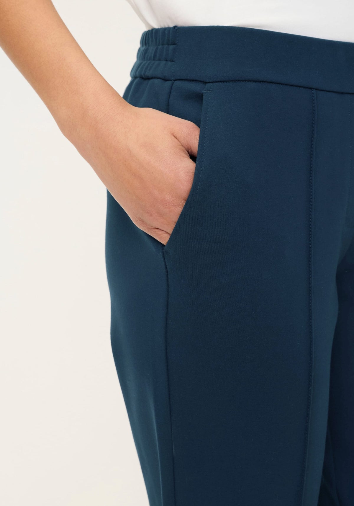 Ponte Roma Knit Pull-On Pant