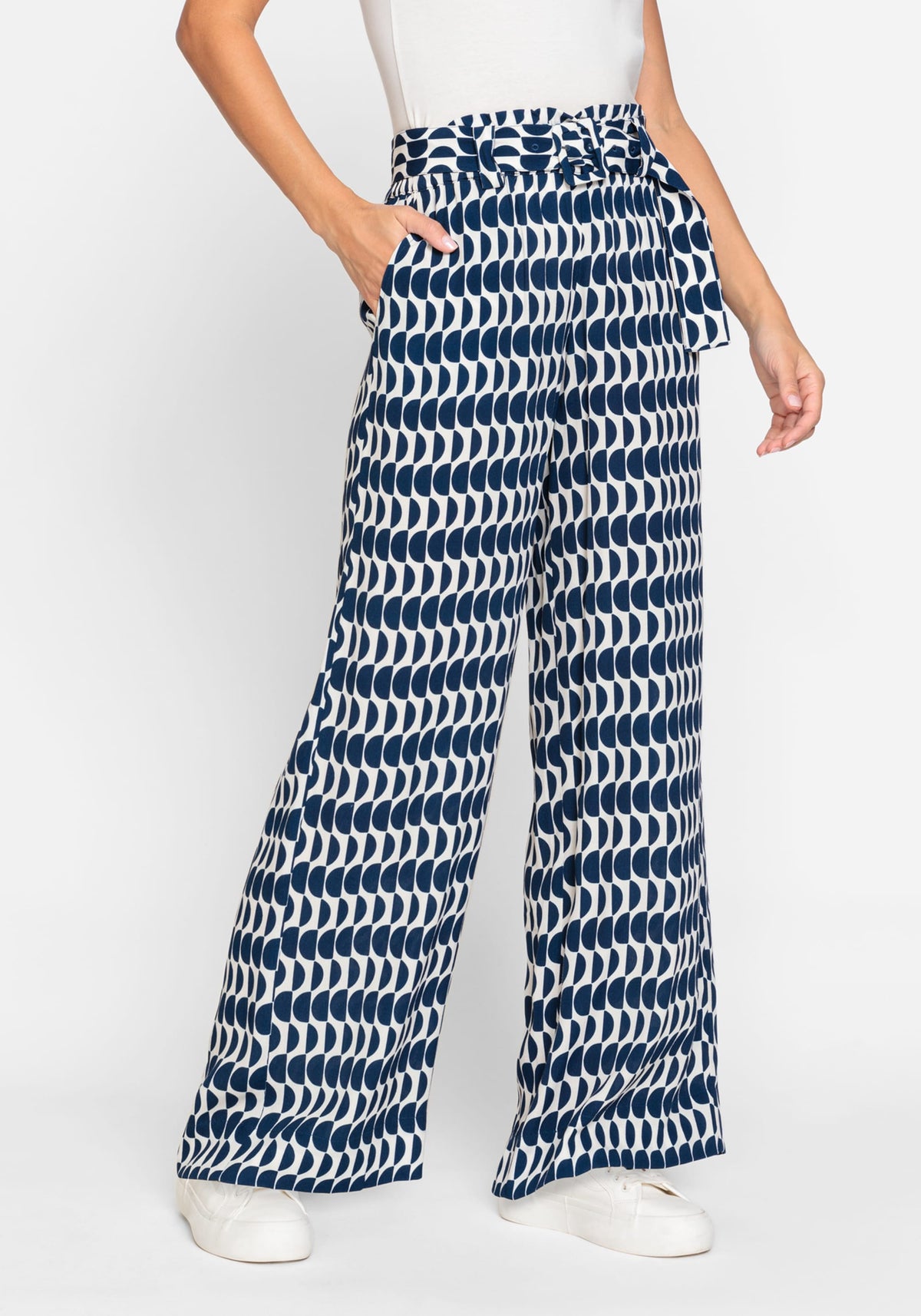 Anna Fit Wide Leg Pull-On Trouser