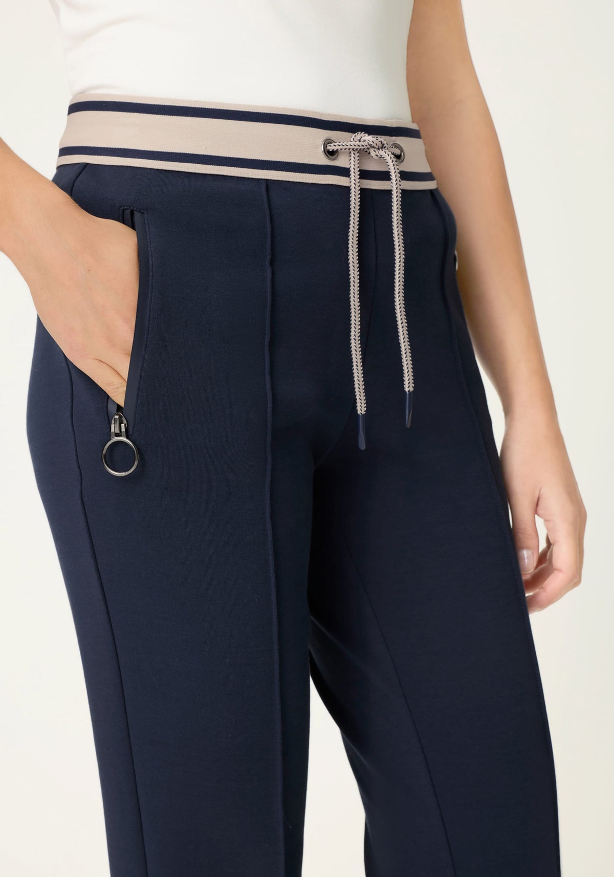 Pull-On Knit Pant