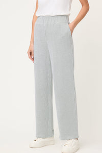 Pantalon court en seersucker à enfiler