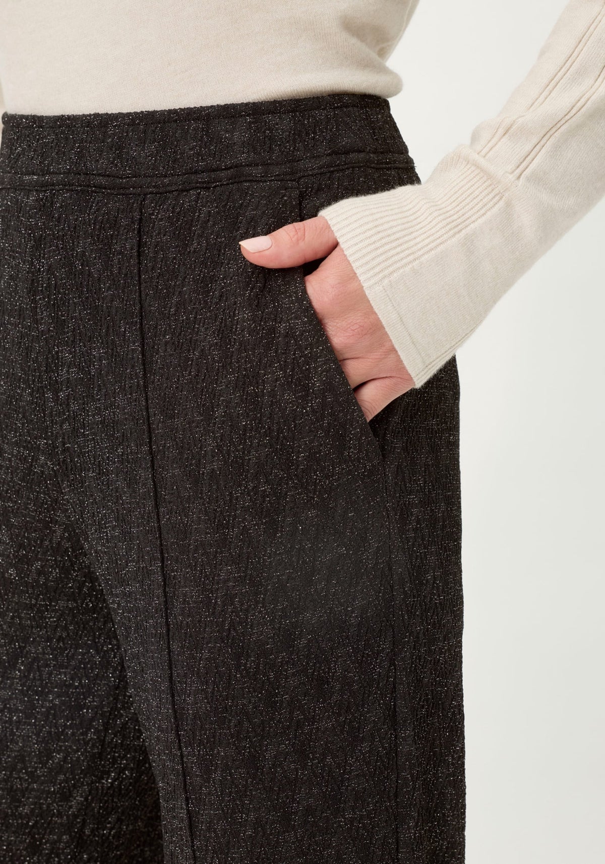 Pantalon à bretelles en maille étincelante