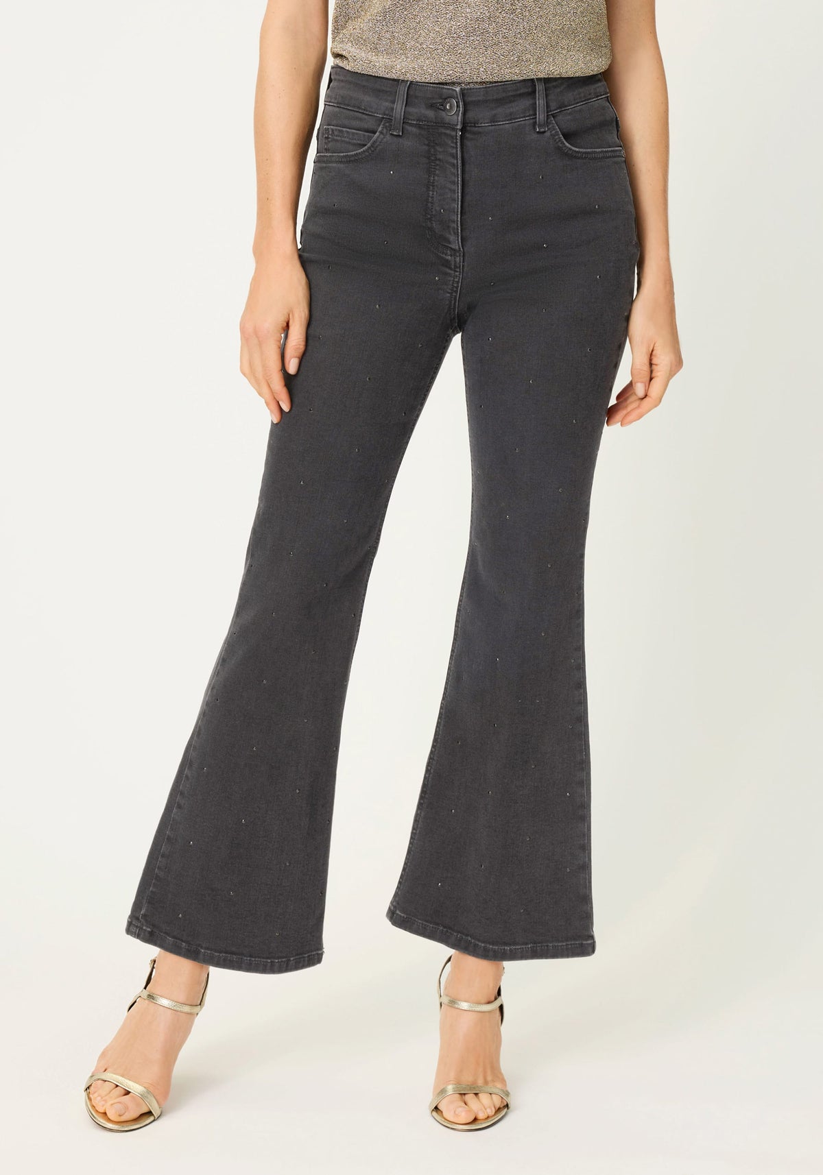 Mona Fit Embellished Cropped Jean