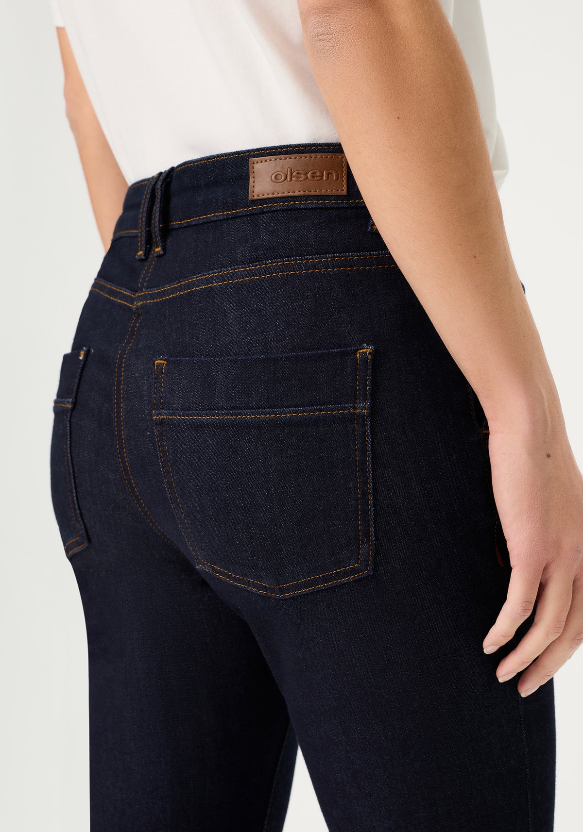 Jean bootcut en denim foncé
