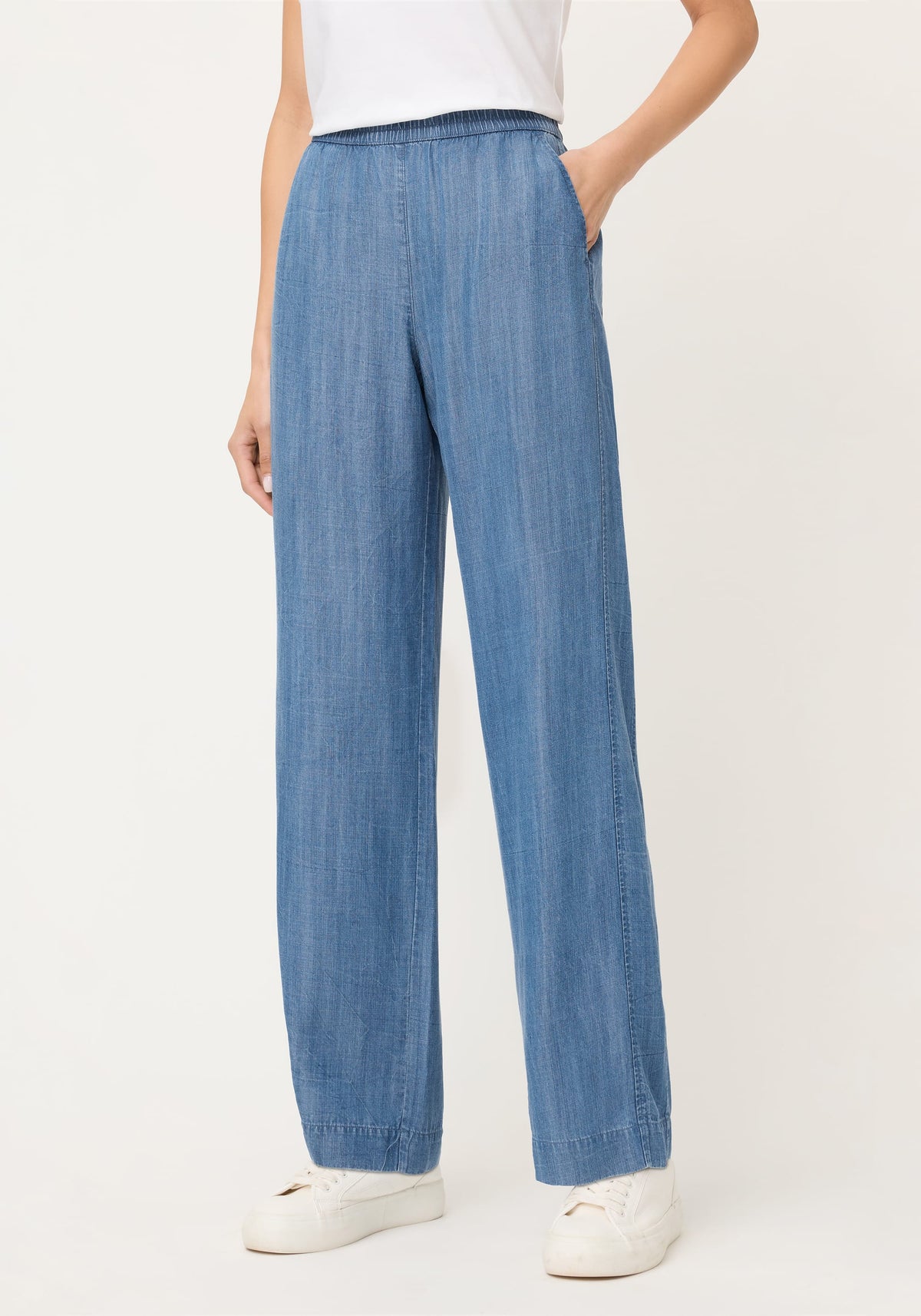 Relaxed Pull-On Pant