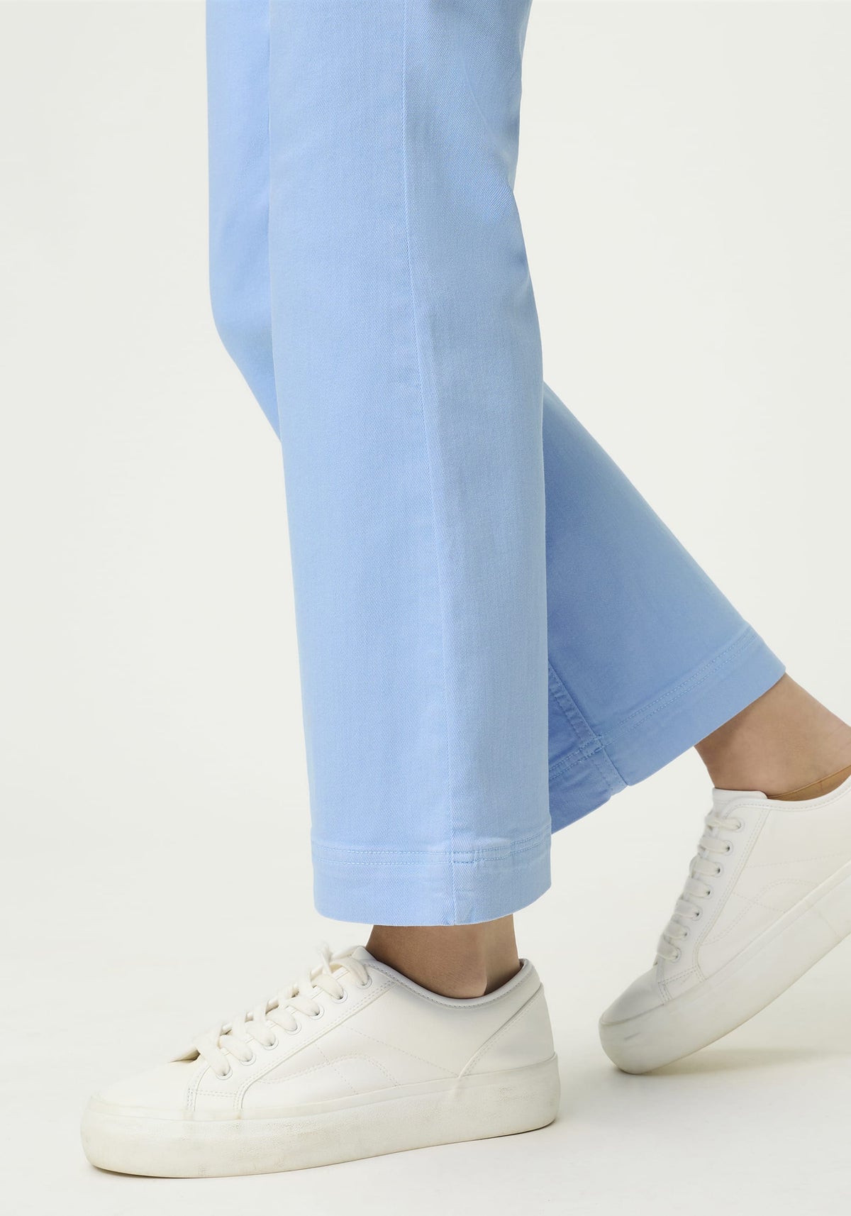 Cropped Stretch Jean