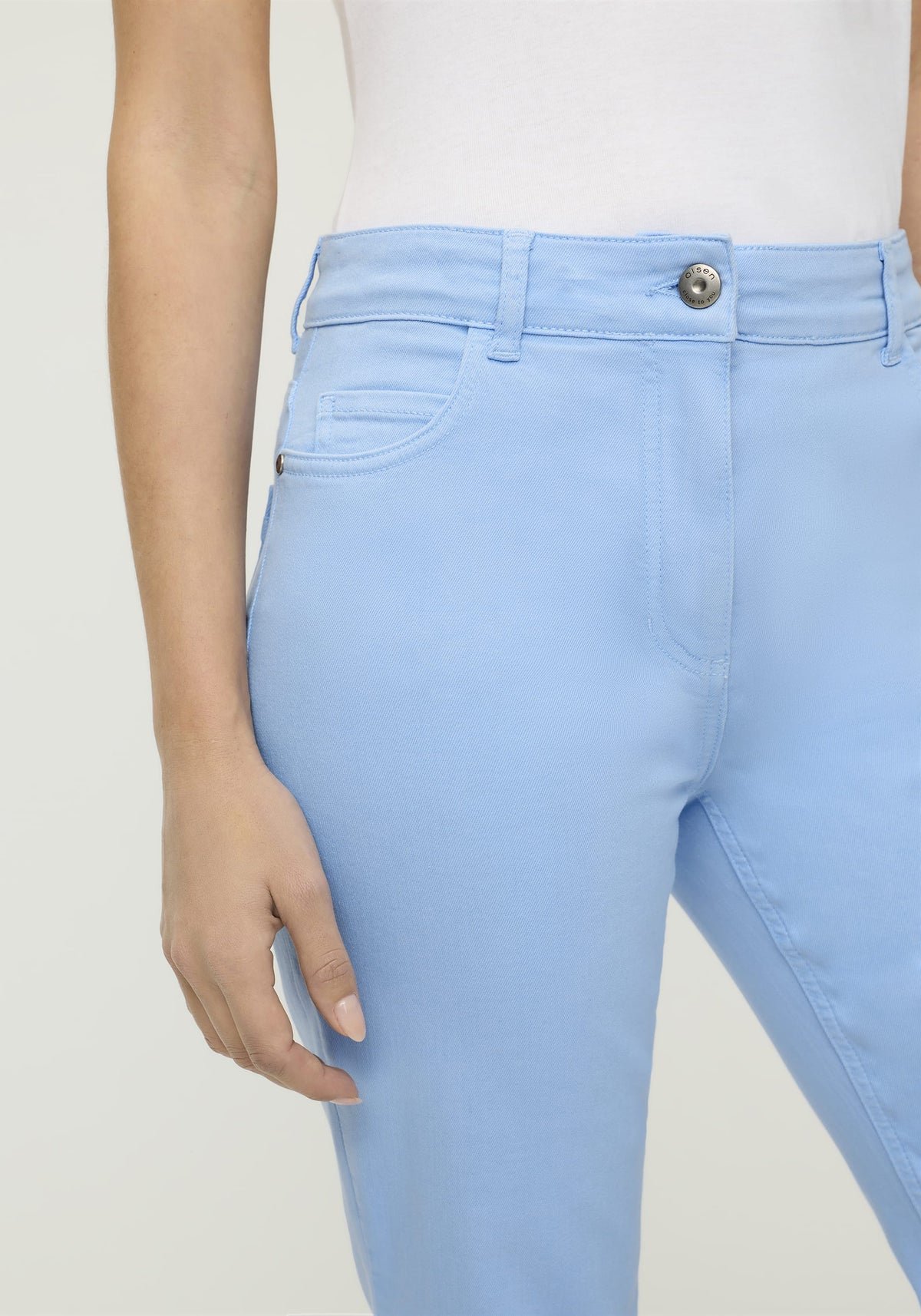 Cropped Stretch Jean