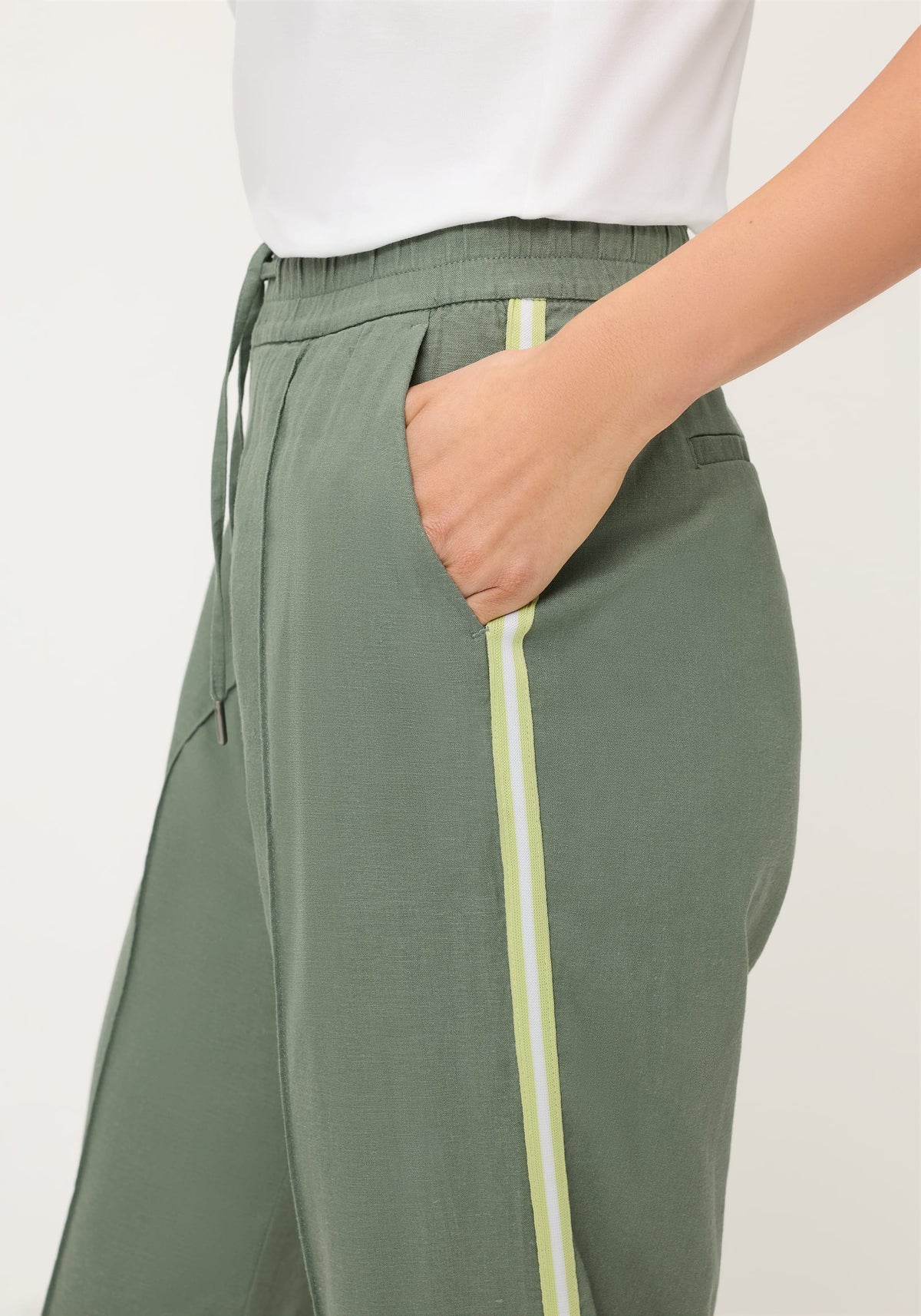 Drawstring Side Stripe Pant