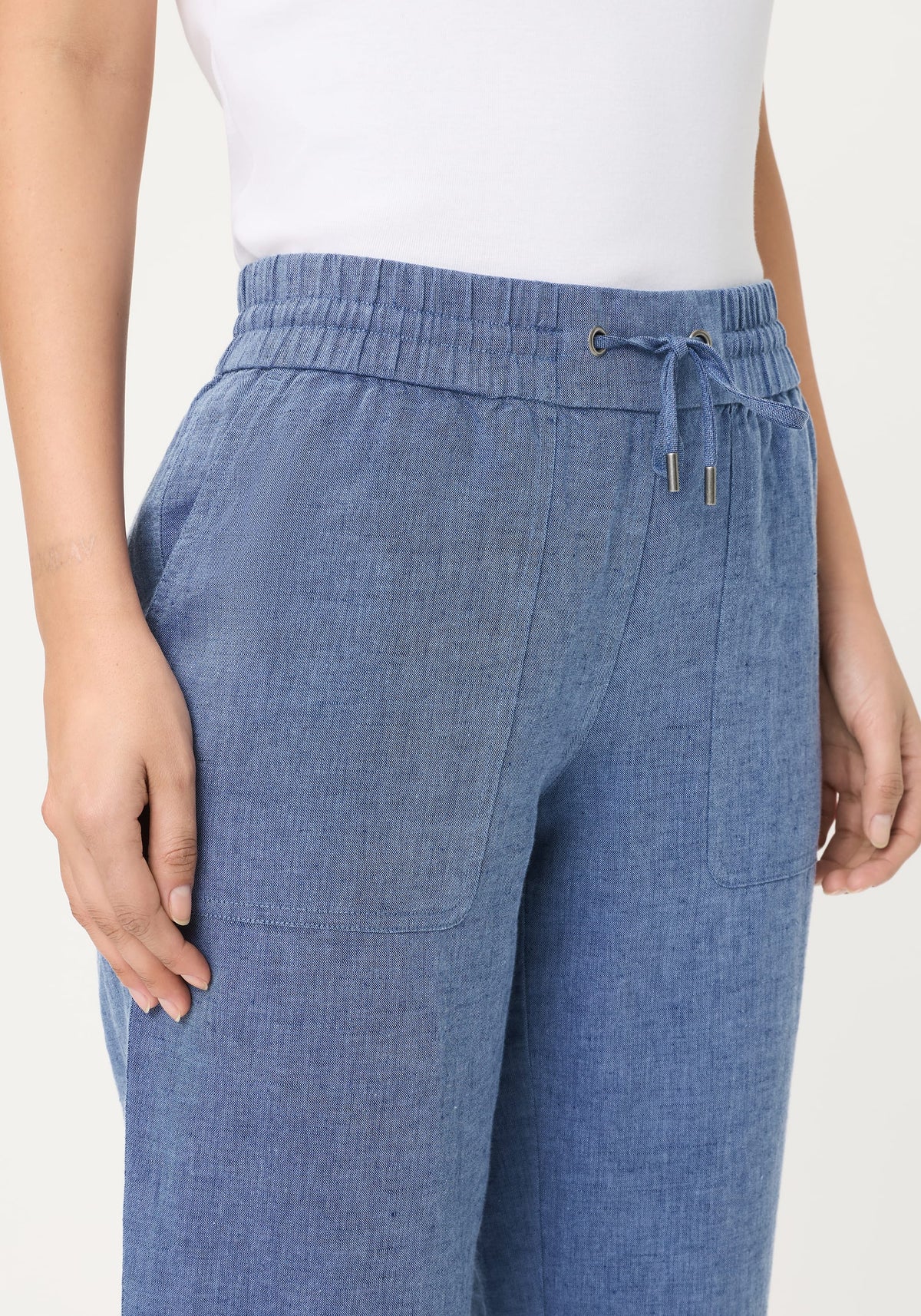 Pantalon court en mélange coton-lin