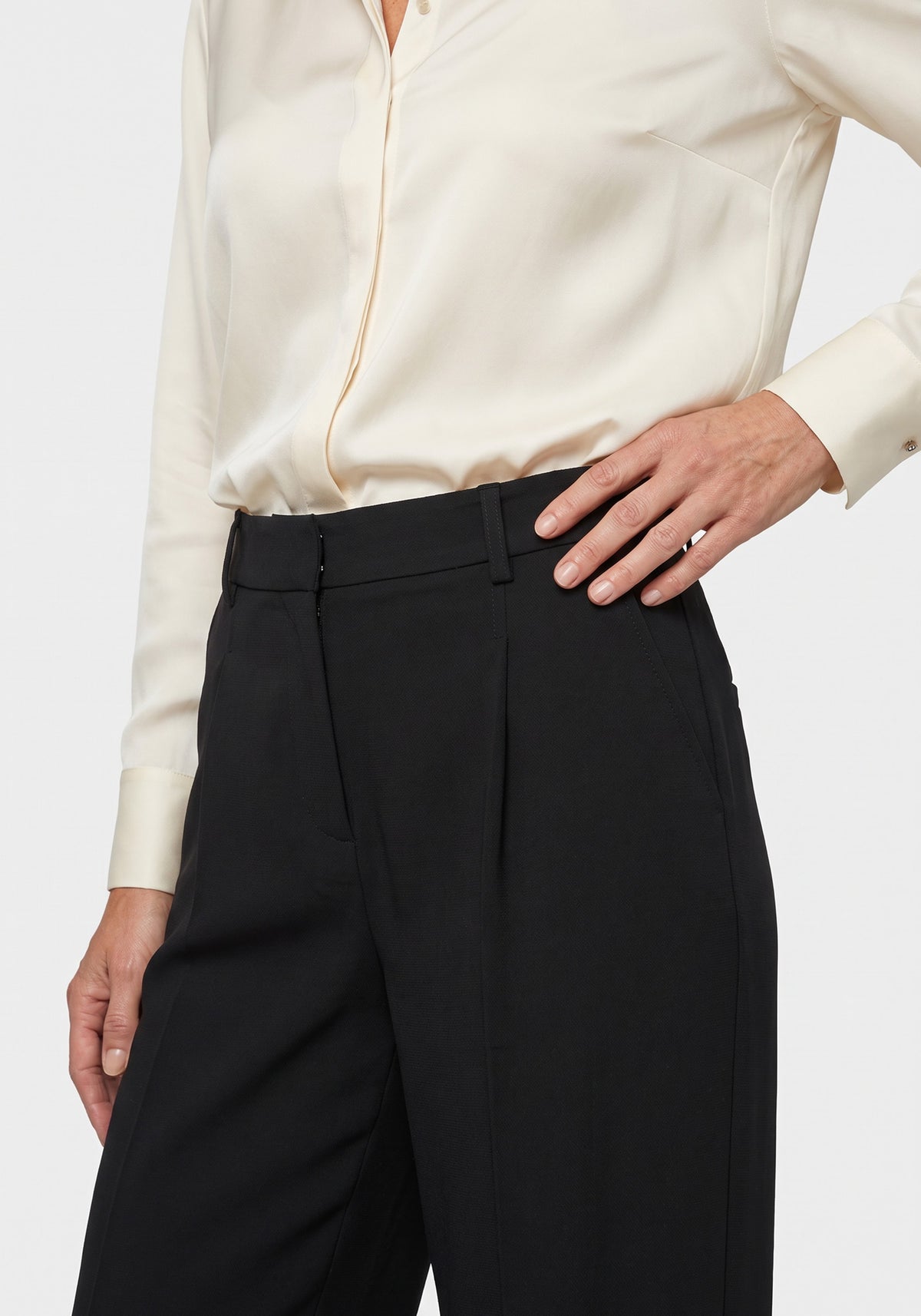 Solid Trousers