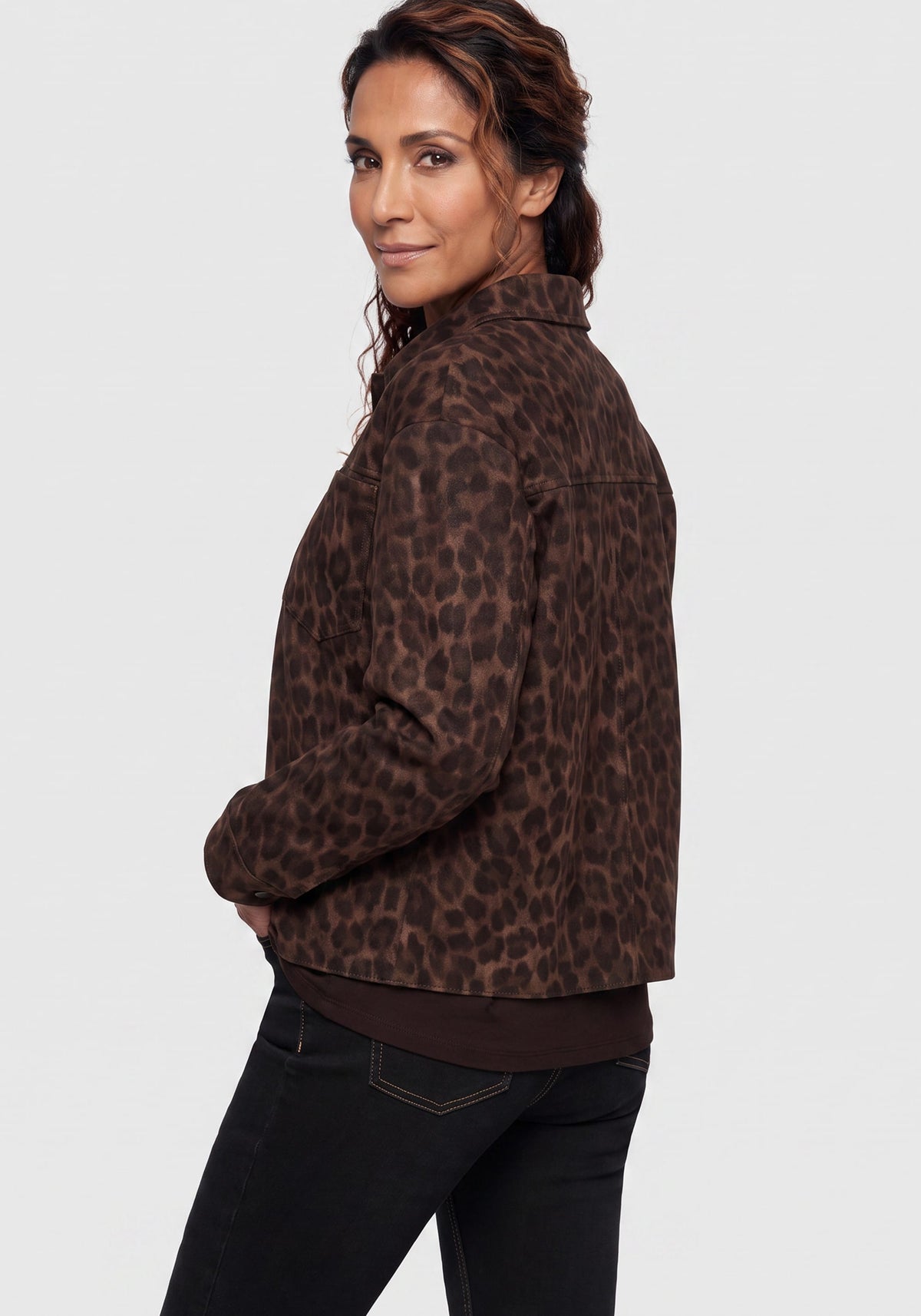 Veste en simili-daim à imprimé léopard