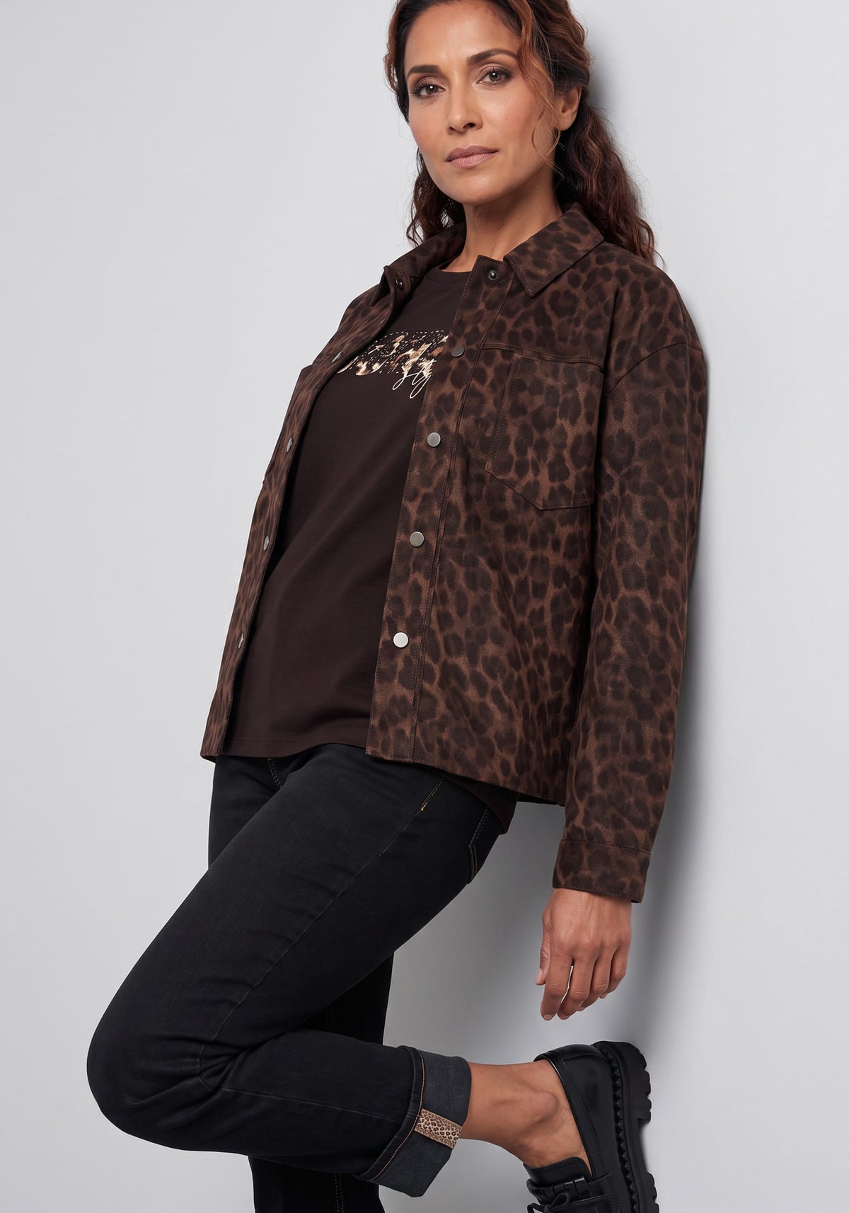 Veste en simili-daim à imprimé léopard