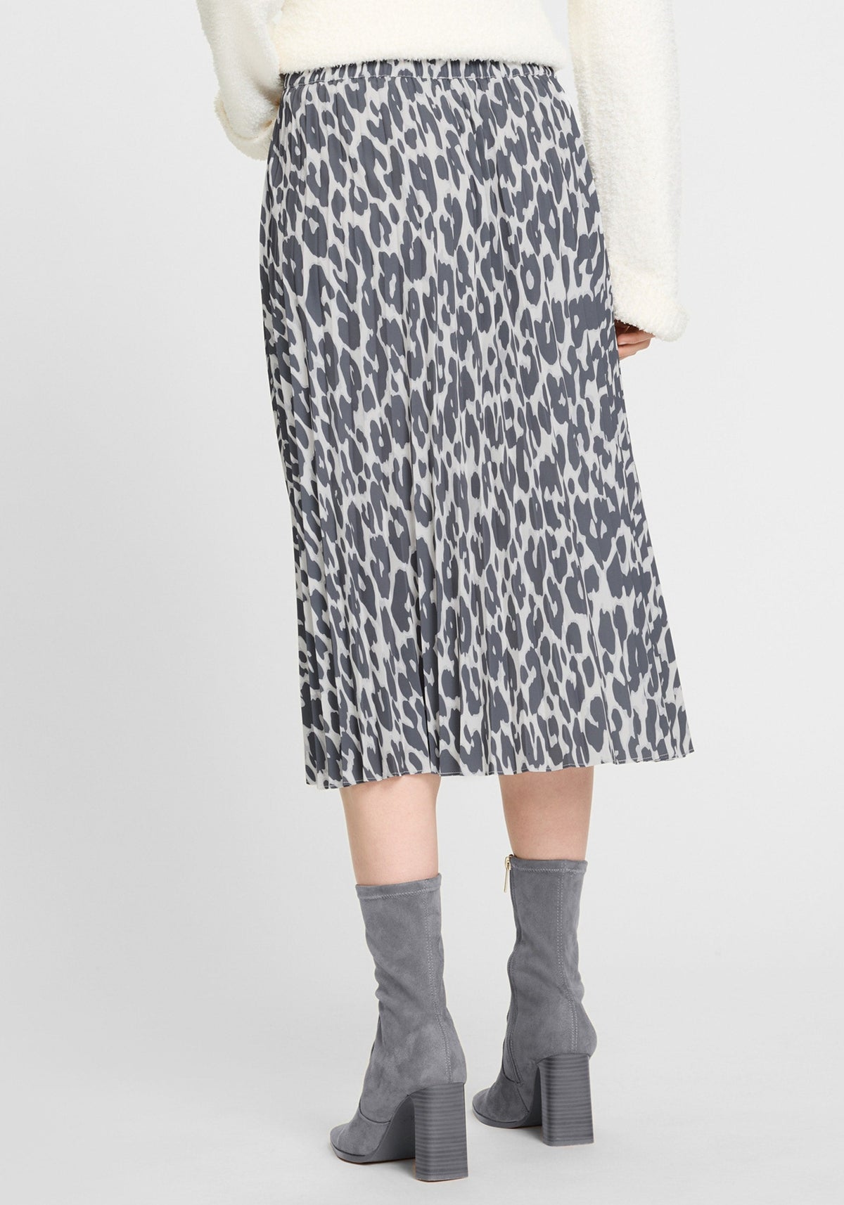 Pull-On Leopard Pleated Skirt
