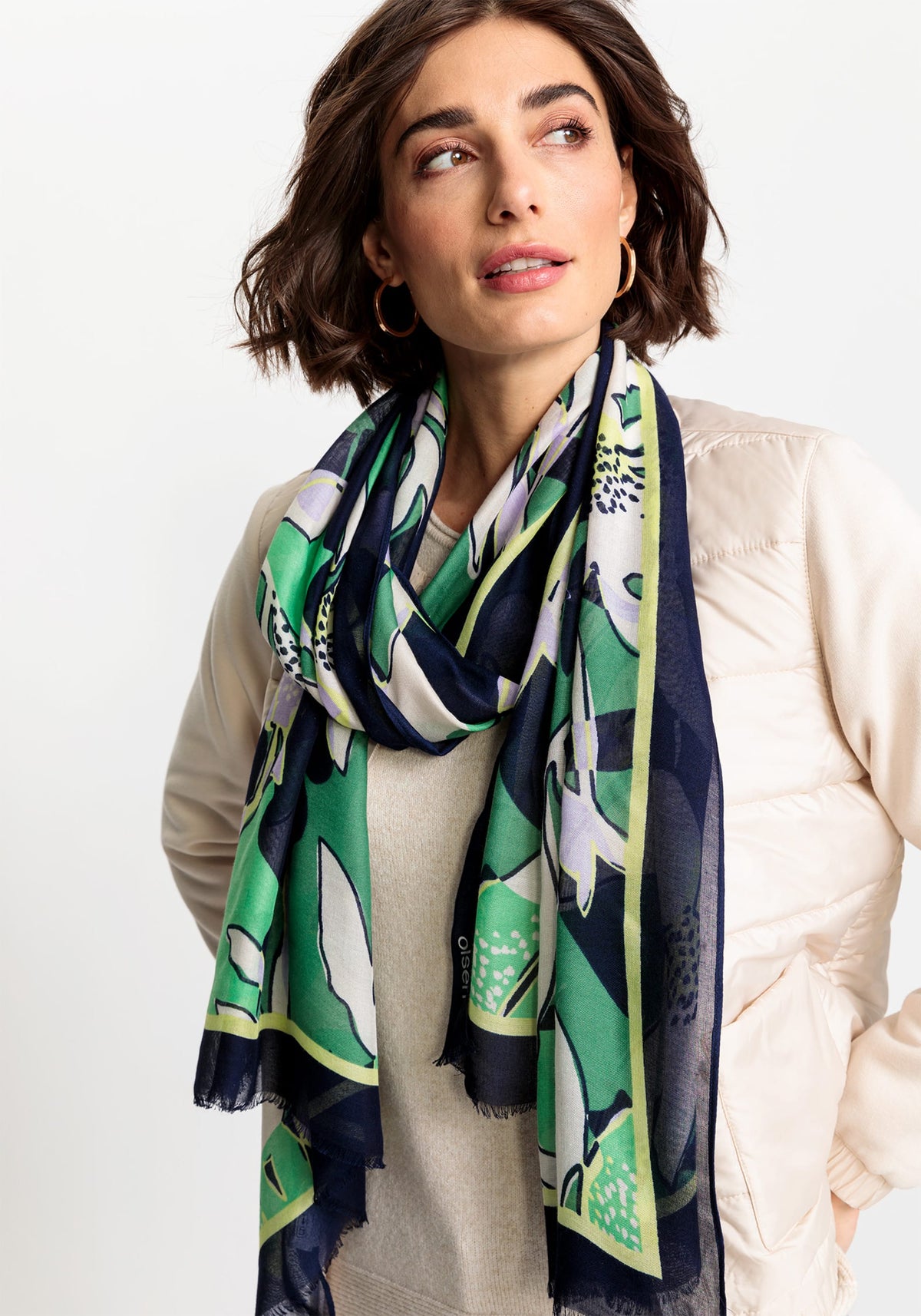 Floral &amp; Border Print Scarf with Frayed Edge Trim
