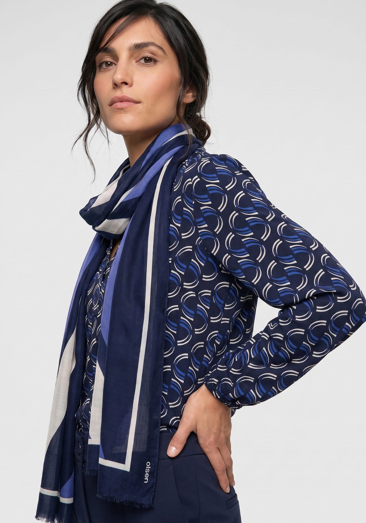 Wave & Border Print Scarf